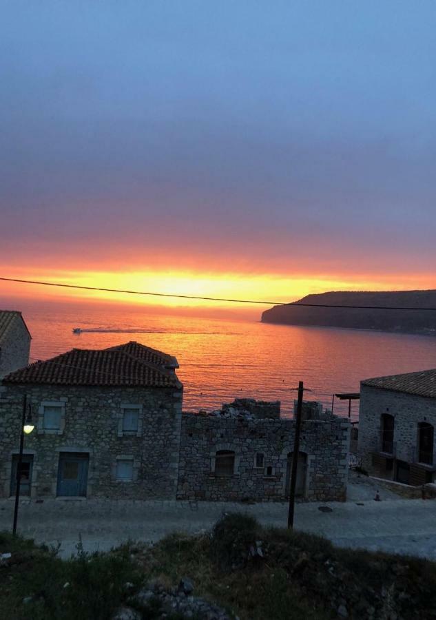 Limeni Inn Boutique Hotel Adults Only 12Plus Exterior foto